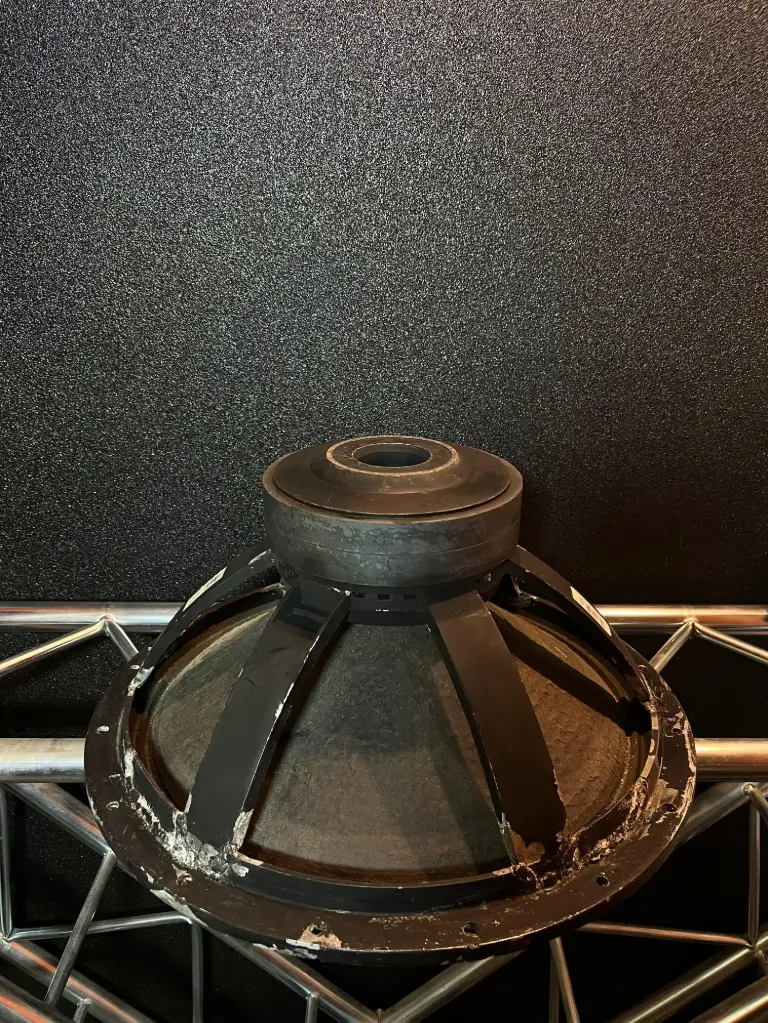 PARLANTE 21" 18 SOUND 21LW1400