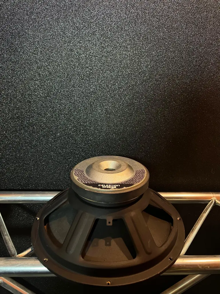 PARLANTE 15" CELESTION TF1530