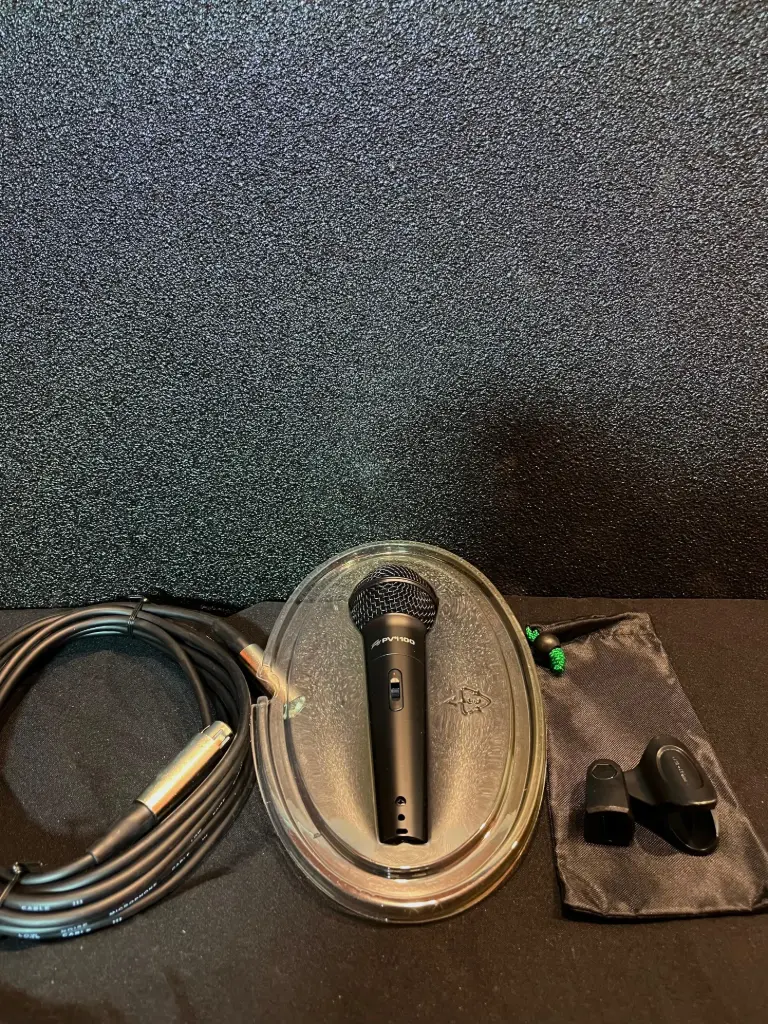 MICROFONO PEAVEY PV100