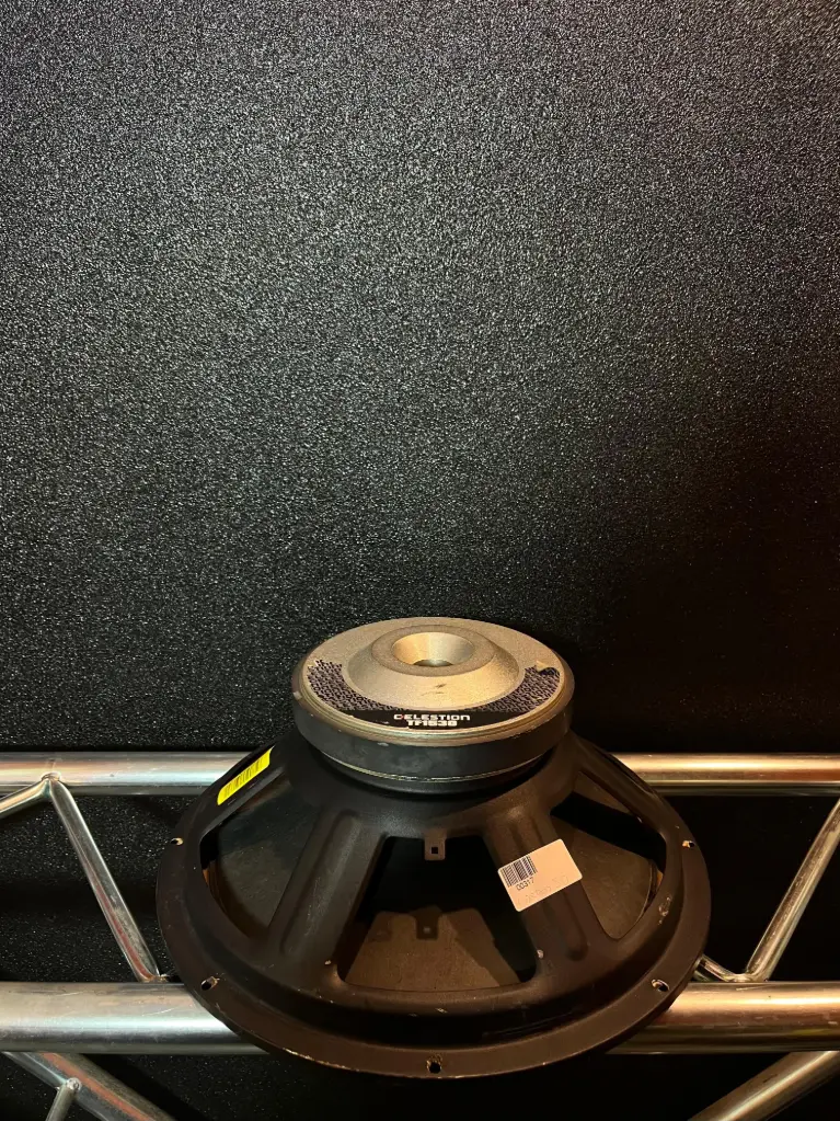 PARLANTE 15" CELESTION TF1530