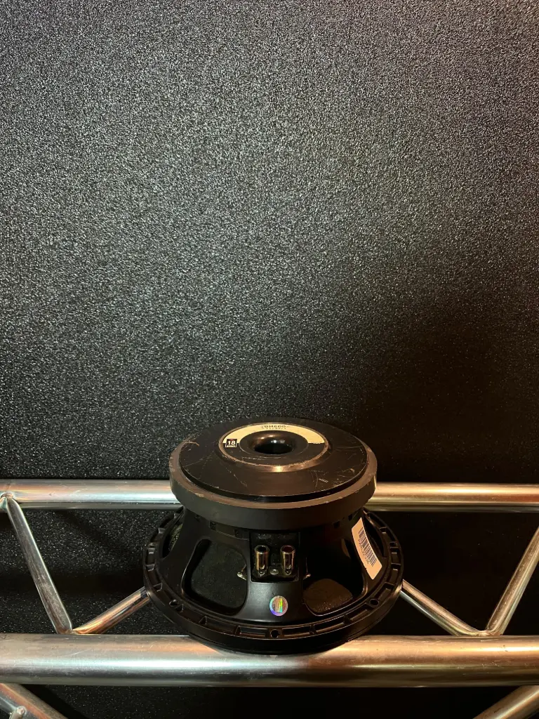 PARLANTE 10" 18 SOUND 10M600