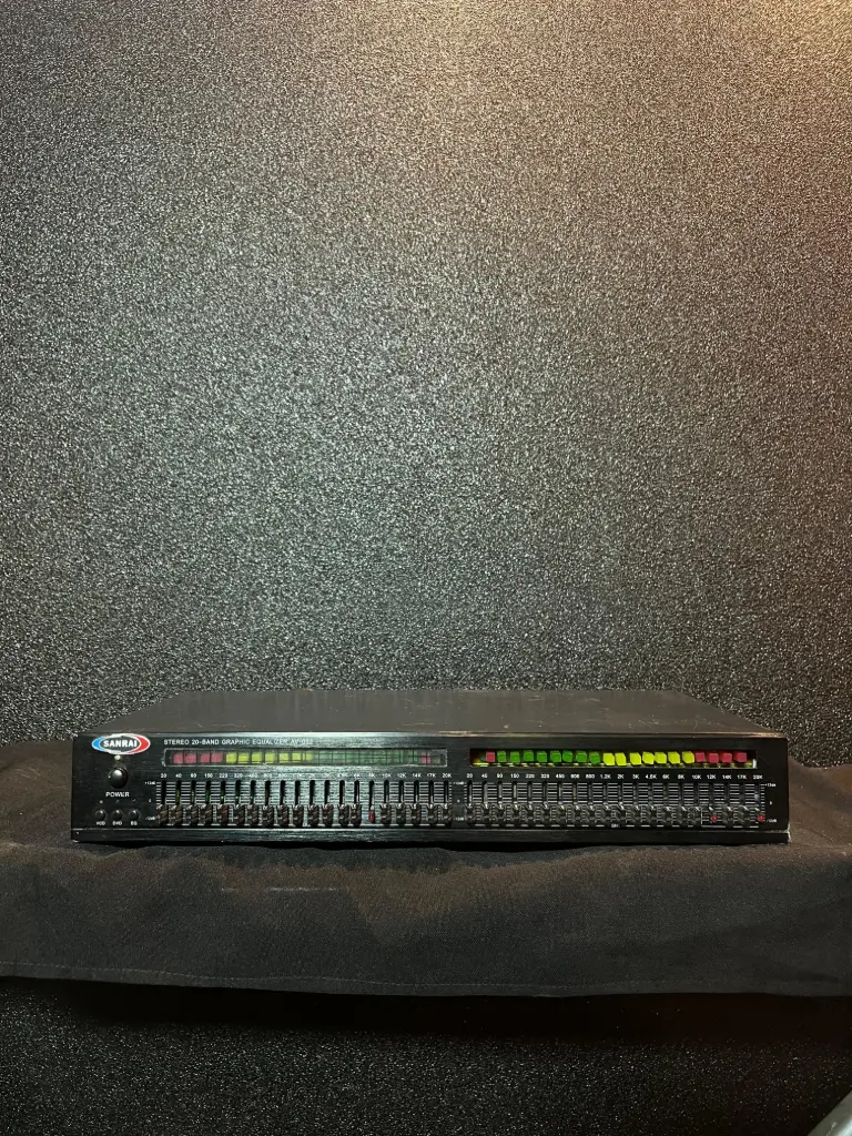 ECUALIZADOR 2X20 SANRAI ZZAV-052