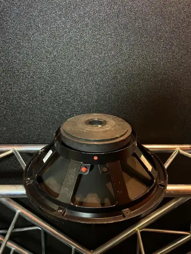 [OUT147] PARLANTE 18" RCF P200 N