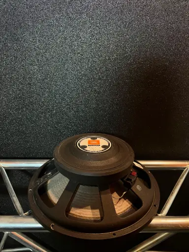 [OUT167] PARLANTE 15" JBL 2226H