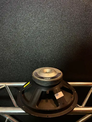 [OUT229] PARLANTE 15" CELESTION TF1530