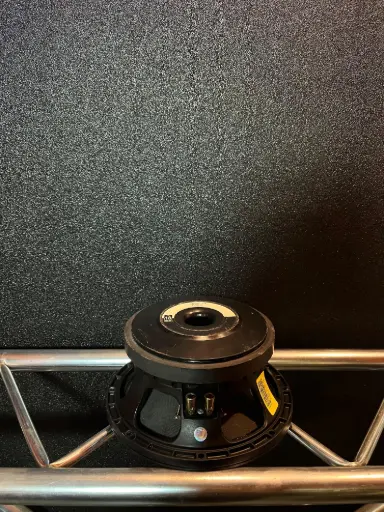 [OUT244] PARLANTE 10" 18 SOUND 10M600